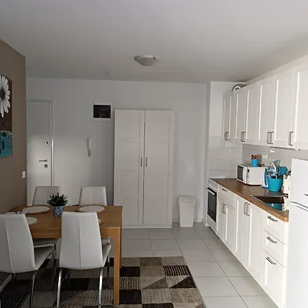 With Wifi - 12072 דירה *